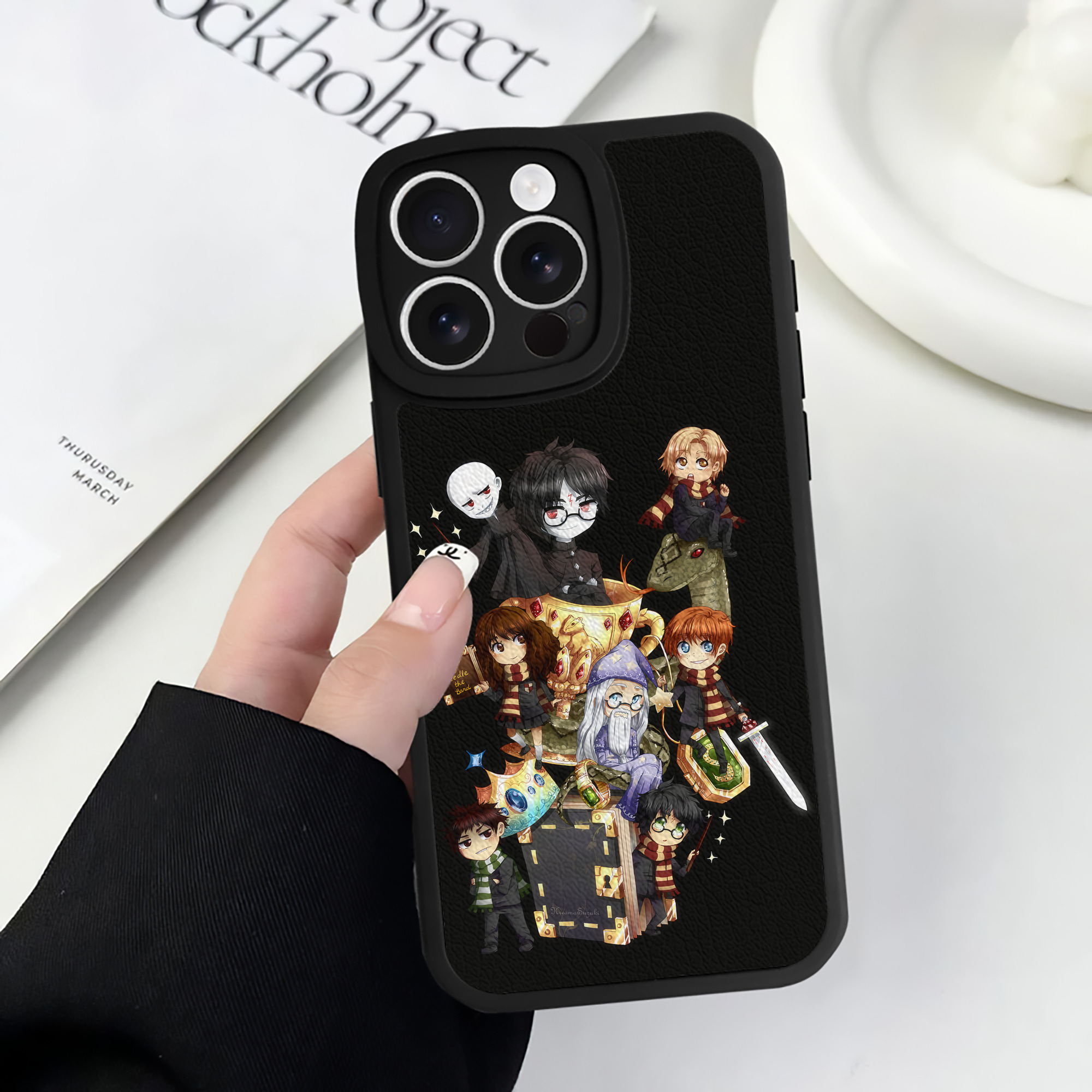 （画像用） Harry Potter ハリー・ポッターシリーズ 【iPhone 16シリーズ対応】シリコンスマホケース（レザー調） 材質：シリコン